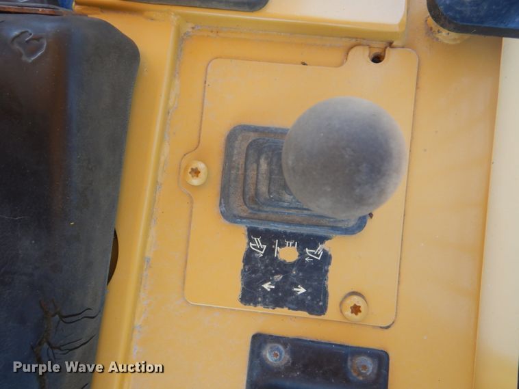 image for item DI2282 2004 Caterpillar D6N LGP dozer