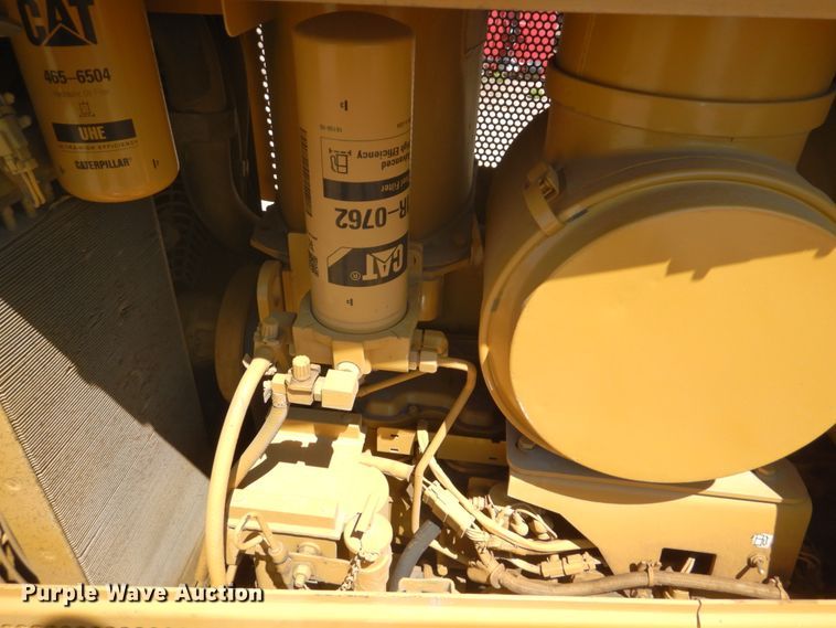 image for item DI2282 2004 Caterpillar D6N LGP dozer