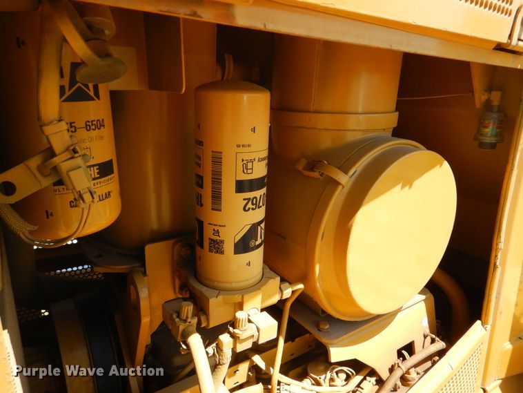 image for item DI2282 2004 Caterpillar D6N LGP dozer