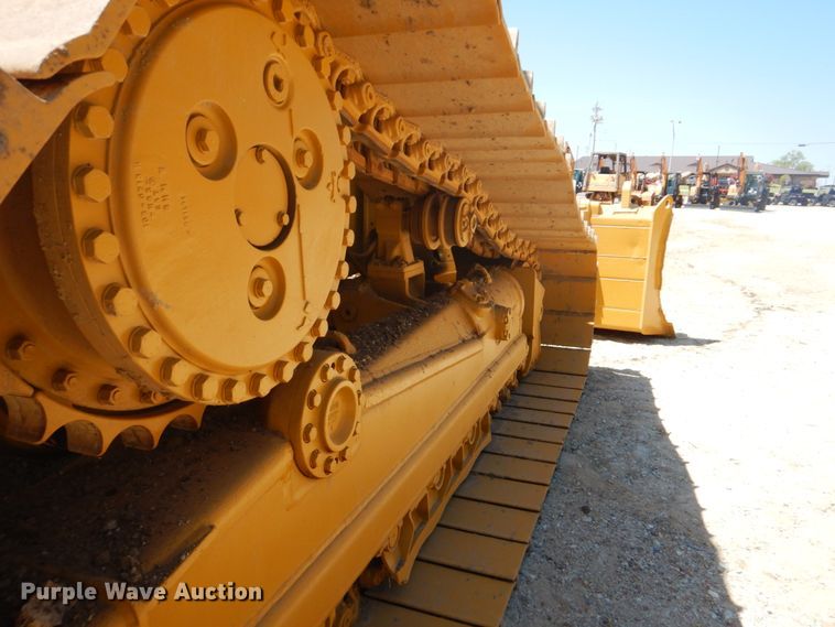 image for item DI2282 2004 Caterpillar D6N LGP dozer