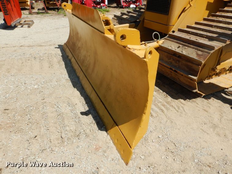 image for item DI2282 2004 Caterpillar D6N LGP dozer