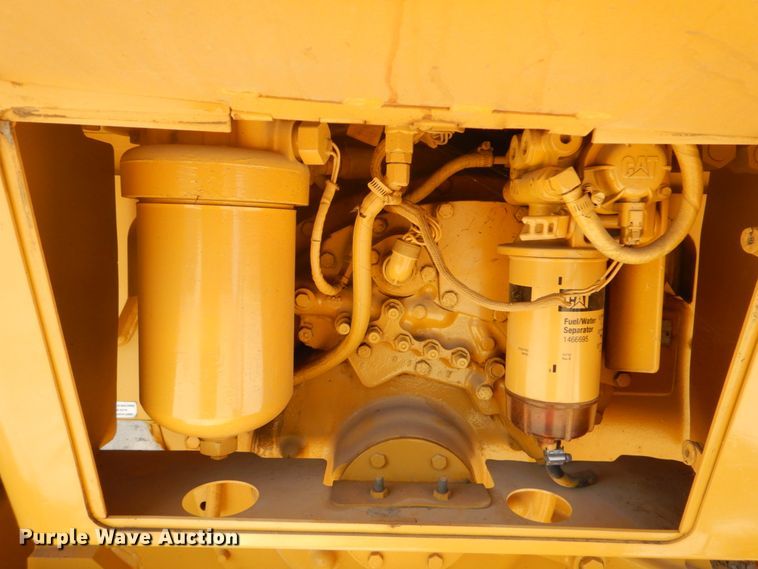 image for item DI2282 2004 Caterpillar D6N LGP dozer