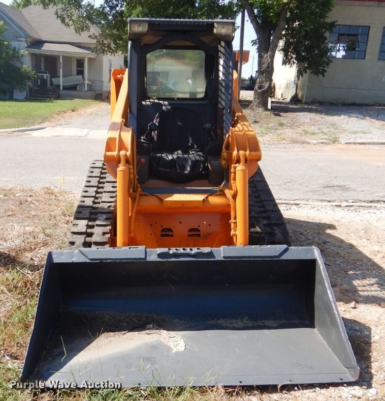 image for item DI2287 Case 420CT skid steer