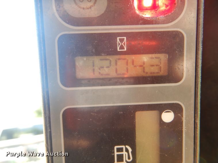 image for item DI2287 Case 420CT skid steer