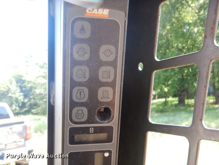 image for item DI2287 Case 420CT skid steer