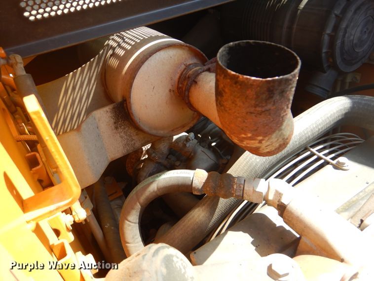 image for item DI2287 Case 420CT skid steer