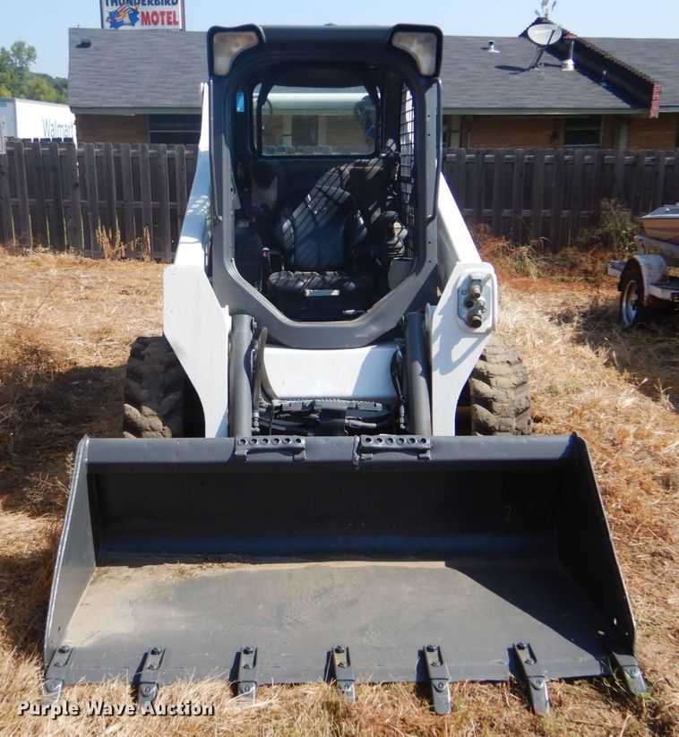 image for item DI2289 2014 Bobcat S590 skid steer