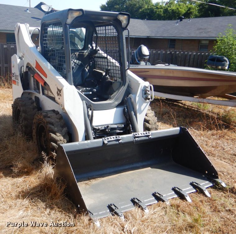 image for item DI2289 2014 Bobcat S590 skid steer