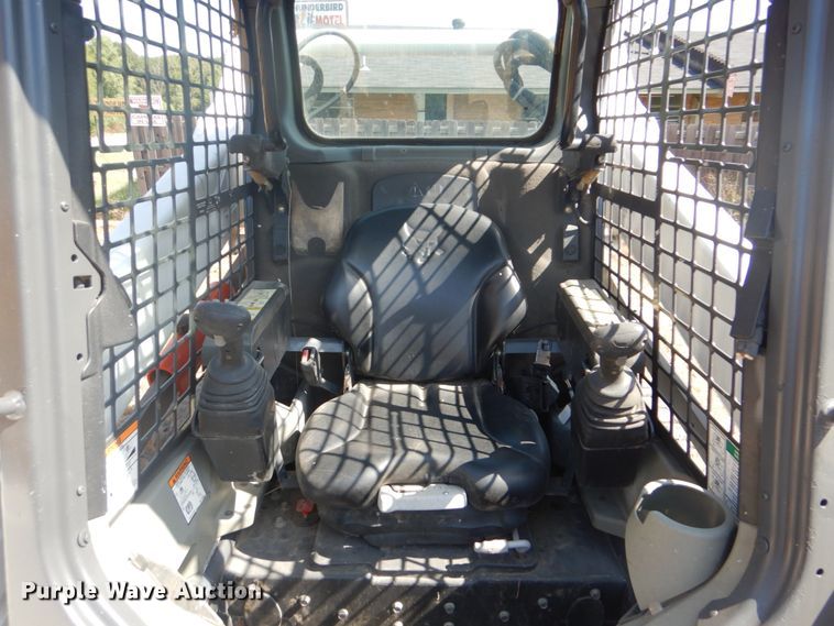 image for item DI2289 2014 Bobcat S590 skid steer
