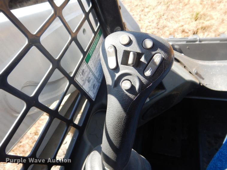 image for item DI2289 2014 Bobcat S590 skid steer
