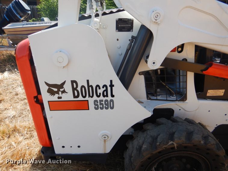 image for item DI2289 2014 Bobcat S590 skid steer