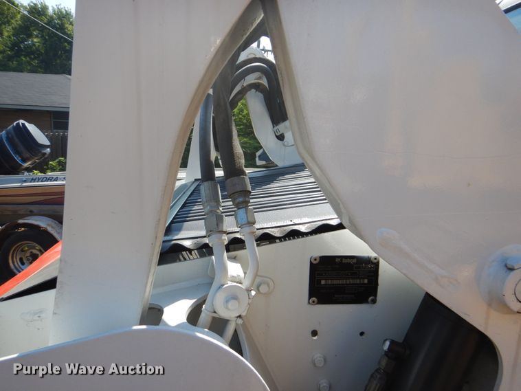 image for item DI2289 2014 Bobcat S590 skid steer