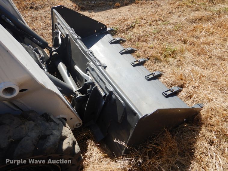 image for item DI2289 2014 Bobcat S590 skid steer