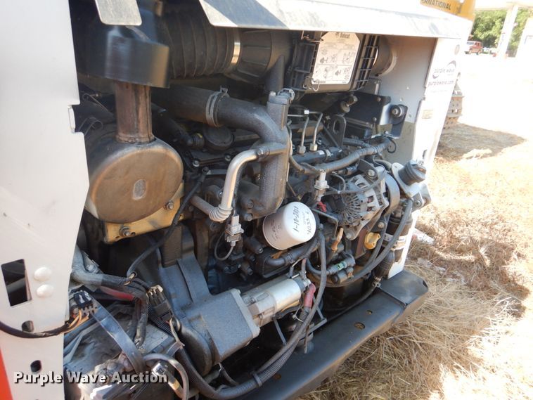 image for item DI2289 2014 Bobcat S590 skid steer