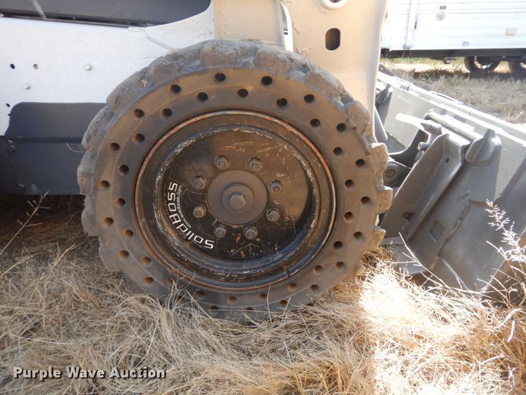 image for item DI2289 2014 Bobcat S590 skid steer