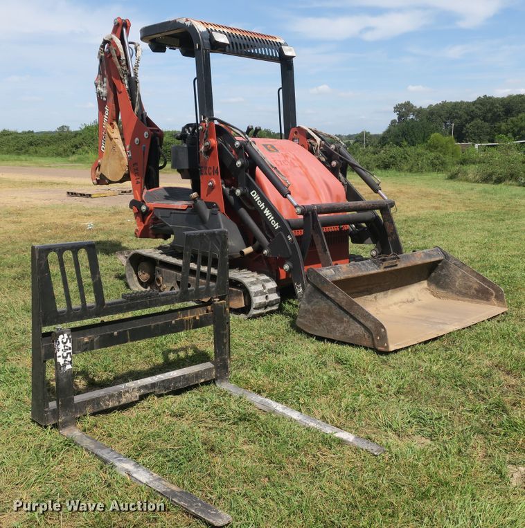 image for item EA9362 2006 Ditch Witch XT1600 tool carrier