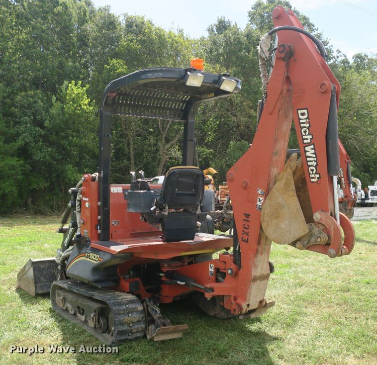 image for item EA9362 2006 Ditch Witch XT1600 tool carrier