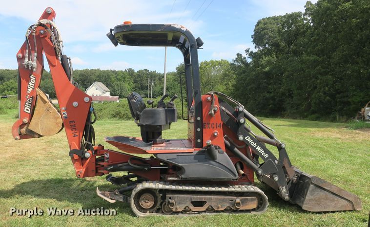 image for item EA9362 2006 Ditch Witch XT1600 tool carrier