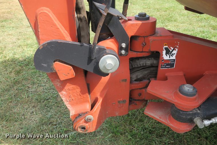 image for item EA9362 2006 Ditch Witch XT1600 tool carrier