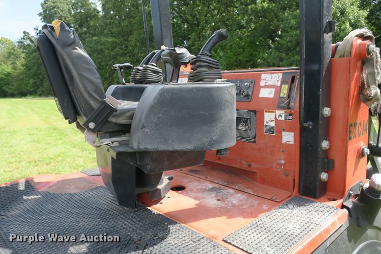 image for item EA9362 2006 Ditch Witch XT1600 tool carrier