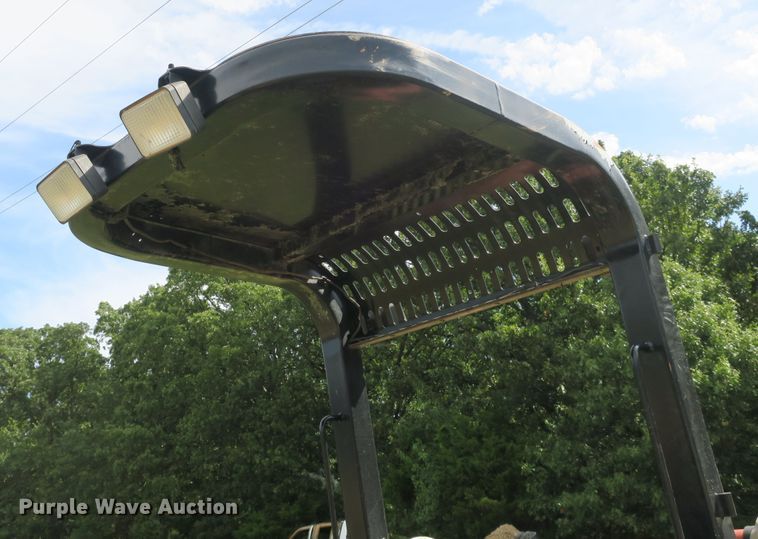 image for item EA9362 2006 Ditch Witch XT1600 tool carrier