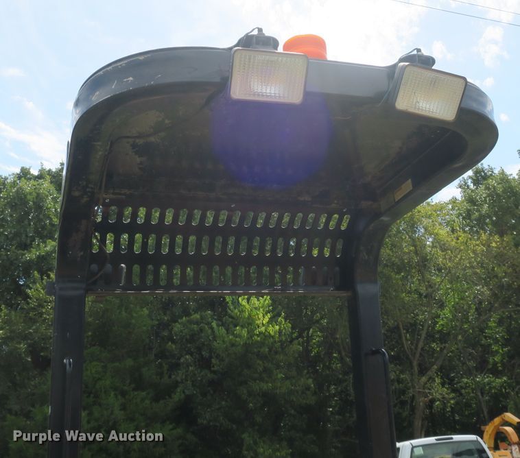 image for item EA9362 2006 Ditch Witch XT1600 tool carrier