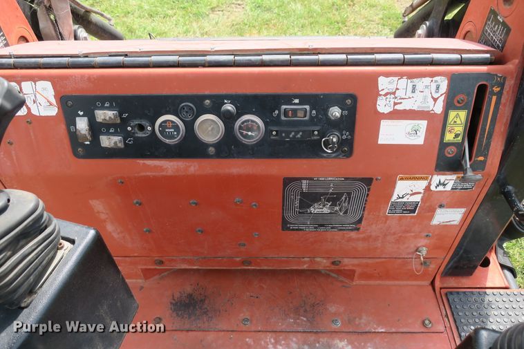 image for item EA9362 2006 Ditch Witch XT1600 tool carrier