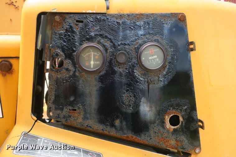 image for item EA9364 Vermeer BC1000 wood chipper