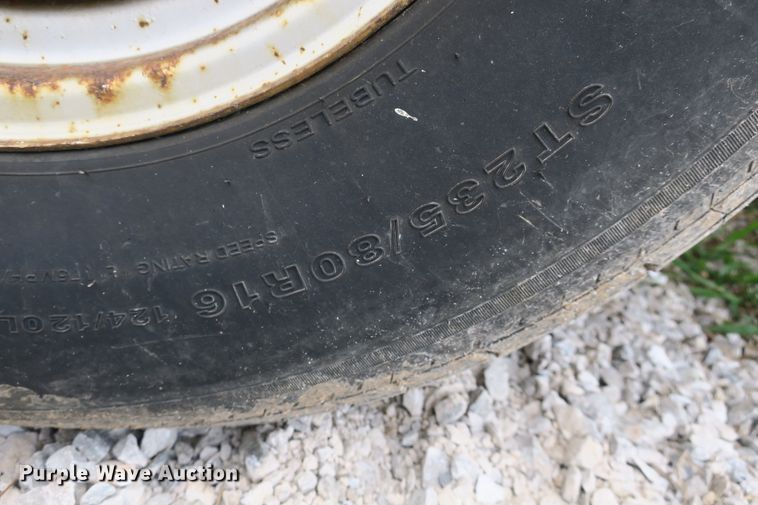 image for item EA9364 Vermeer BC1000 wood chipper