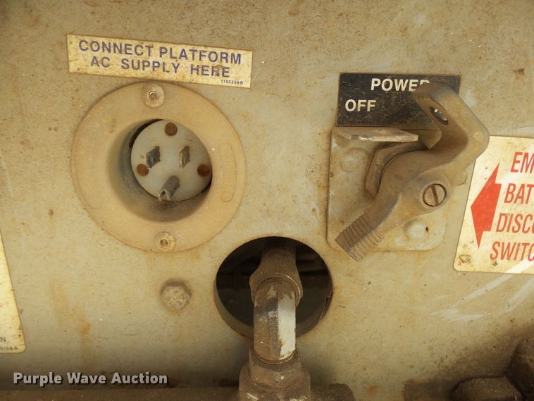 image for item EF9533 1999 Skyjack SJIII 4626 scissor lift