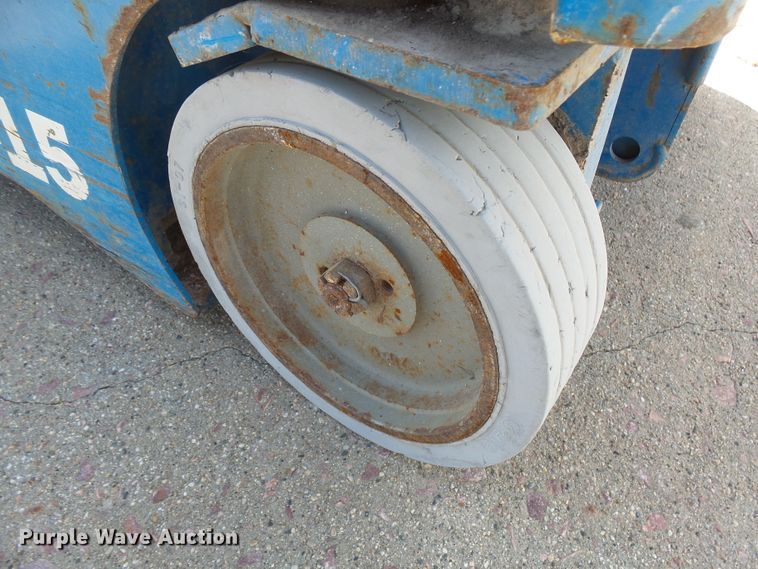 image for item EF9535 2004 Genie GR15 vertical lift