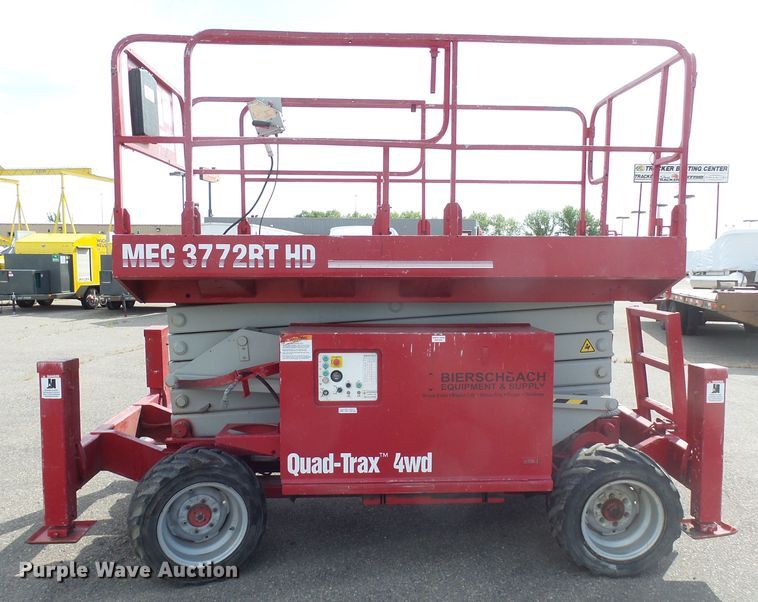 image for item EF9540 2008 Mec 3772RT scissor lift
