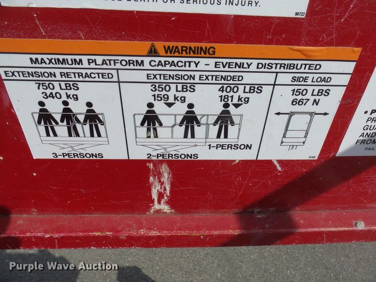 image for item EF9540 2008 Mec 3772RT scissor lift