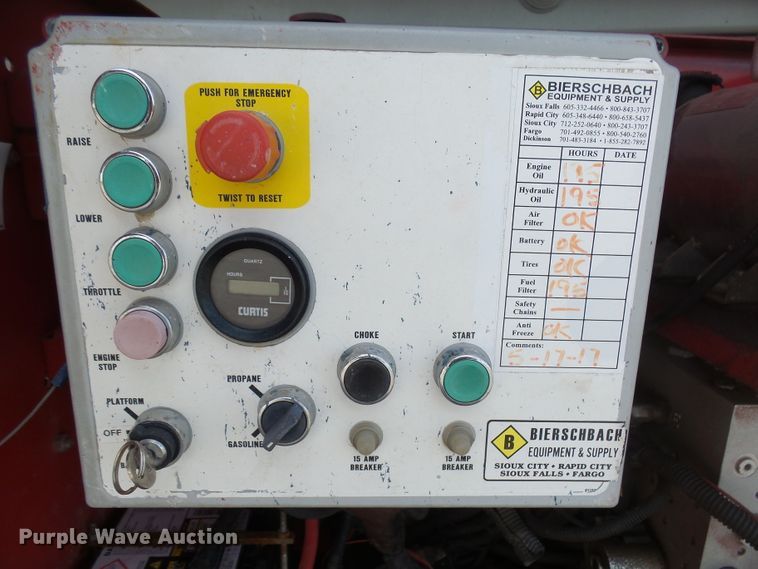 image for item EF9540 2008 Mec 3772RT scissor lift