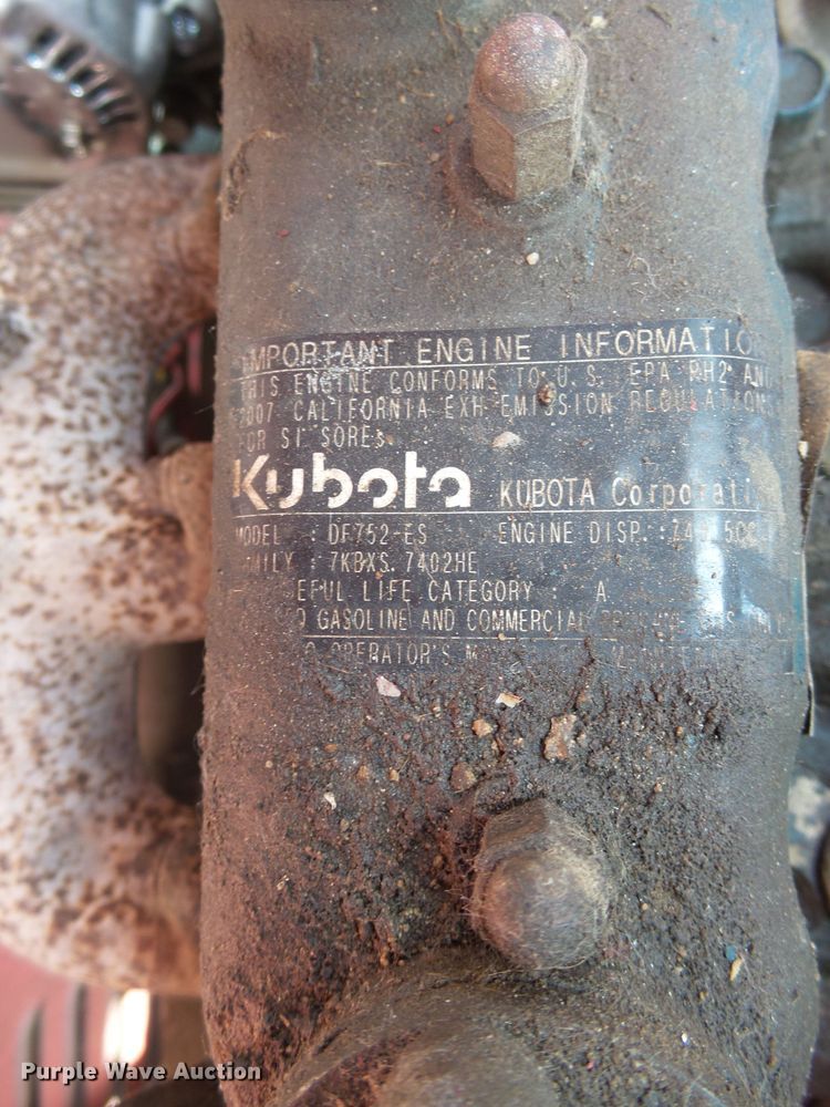 image for item EF9540 2008 Mec 3772RT scissor lift