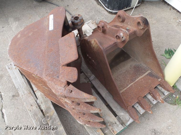 image for item EM9798 (2) backhoe buckets