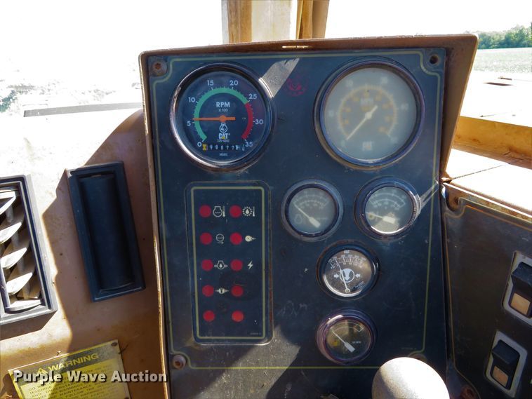 image for item EV9691 1995 Caterpillar 615C Series II elevating scraper