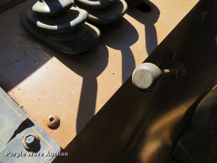 image for item EV9691 1995 Caterpillar 615C Series II elevating scraper