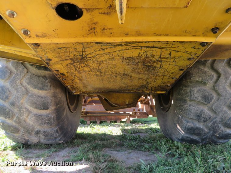 image for item EV9691 1995 Caterpillar 615C Series II elevating scraper