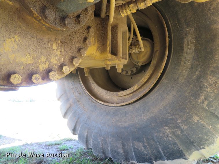 image for item EV9691 1995 Caterpillar 615C Series II elevating scraper