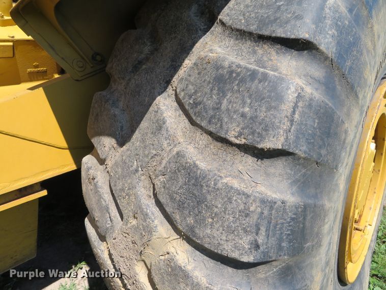 image for item EV9691 1995 Caterpillar 615C Series II elevating scraper