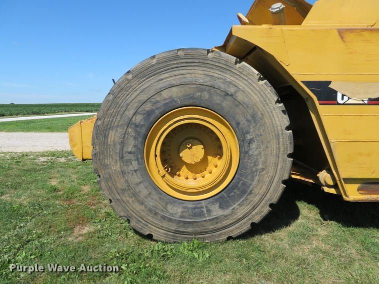 image for item EV9691 1995 Caterpillar 615C Series II elevating scraper