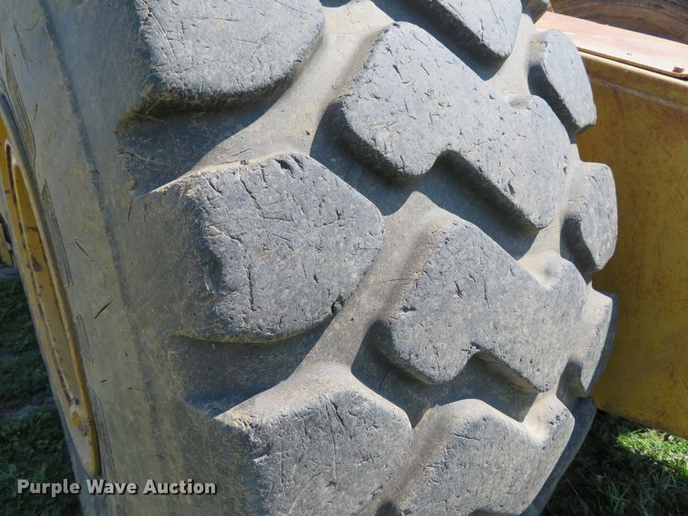 image for item EV9691 1995 Caterpillar 615C Series II elevating scraper