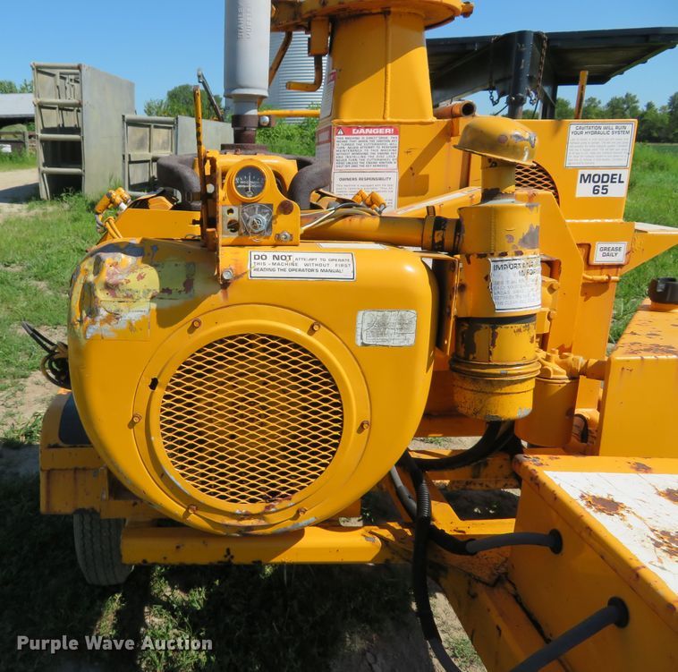 image for item EV9692 1996 Brush Bandit 65 wood chipper