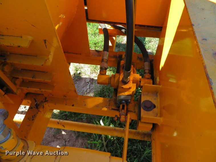 image for item EV9692 1996 Brush Bandit 65 wood chipper