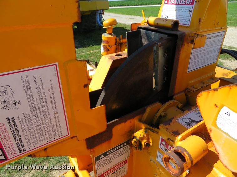 image for item EV9692 1996 Brush Bandit 65 wood chipper