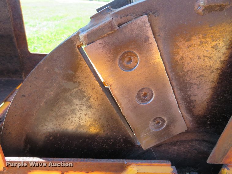 image for item EV9692 1996 Brush Bandit 65 wood chipper