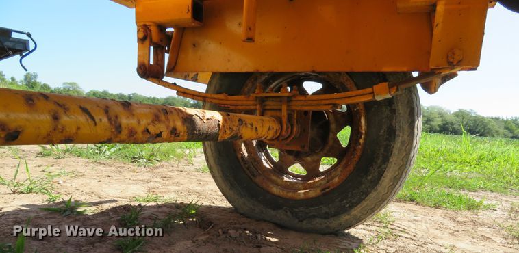 image for item EV9692 1996 Brush Bandit 65 wood chipper