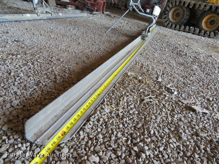 image for item EV9695 (2) Concrete screeds