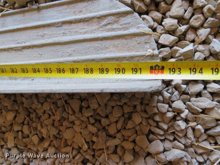 image for item EV9695 (2) Concrete screeds